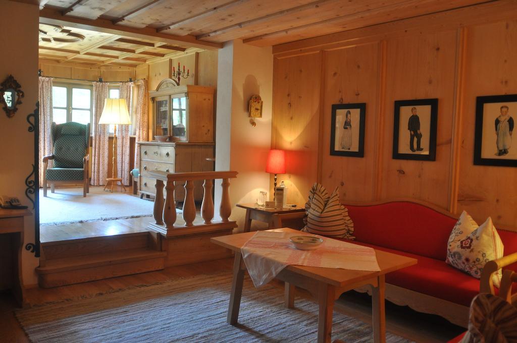 Romantikhotel Almtalhof Grünau im Almtal Quarto foto