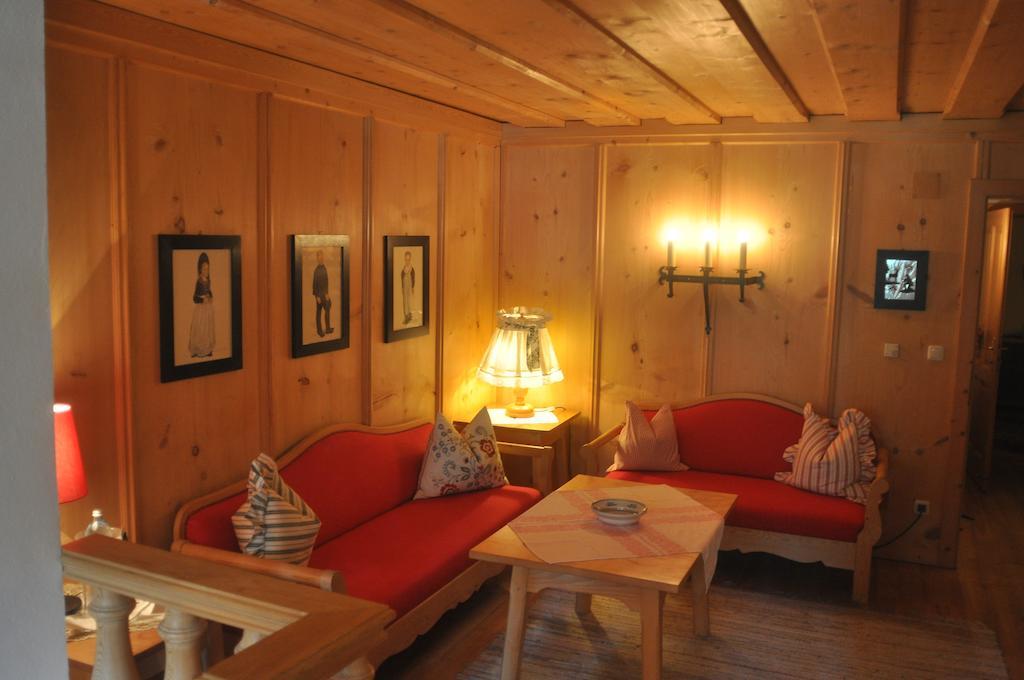 Romantikhotel Almtalhof Grünau im Almtal Quarto foto